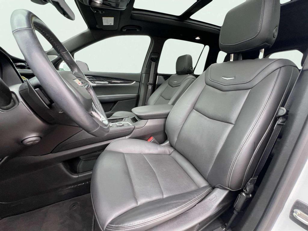 used 2021 Cadillac XT6 car, priced at $39,887