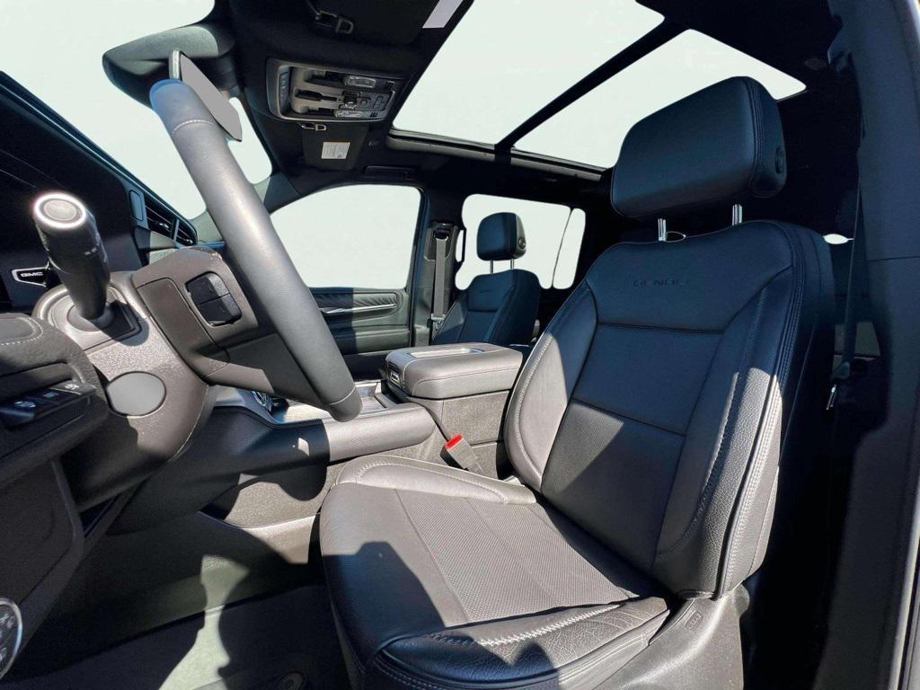 used 2023 GMC Yukon XL car, priced at $65,741