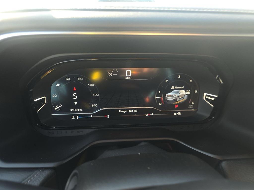 used 2023 GMC Yukon XL car, priced at $72,995