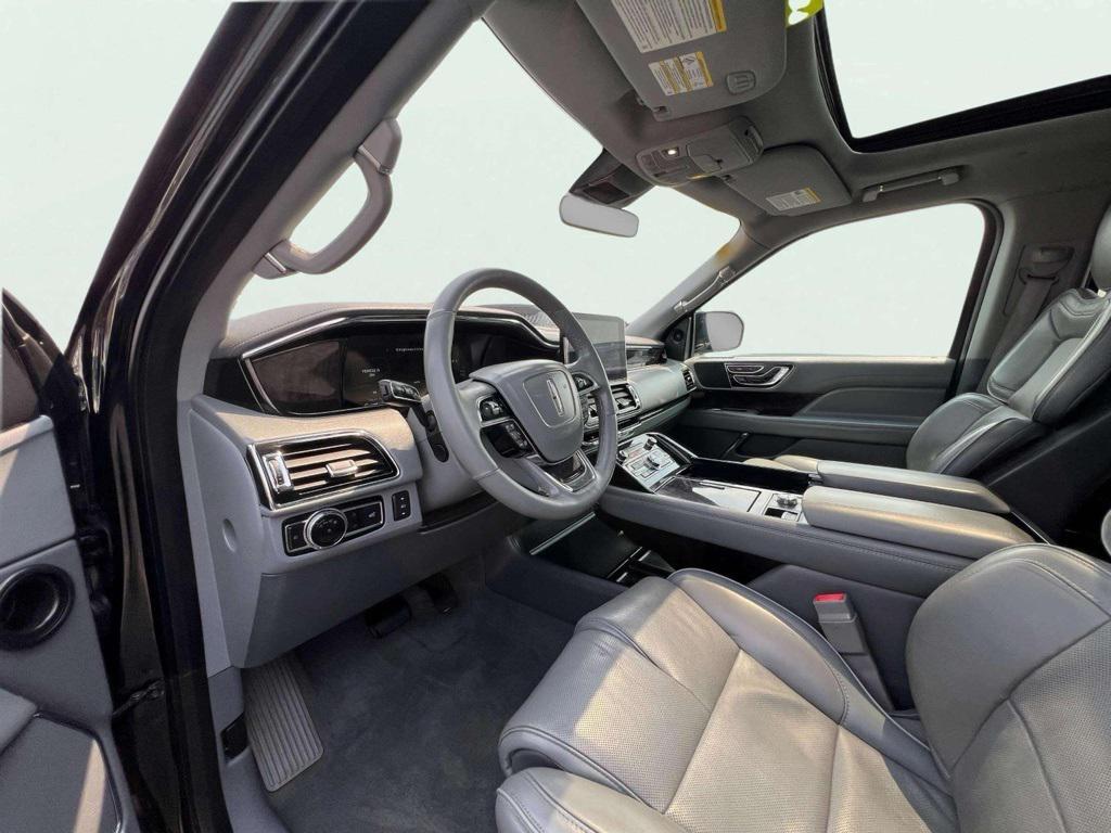 used 2019 Lincoln Navigator car, priced at $35,799