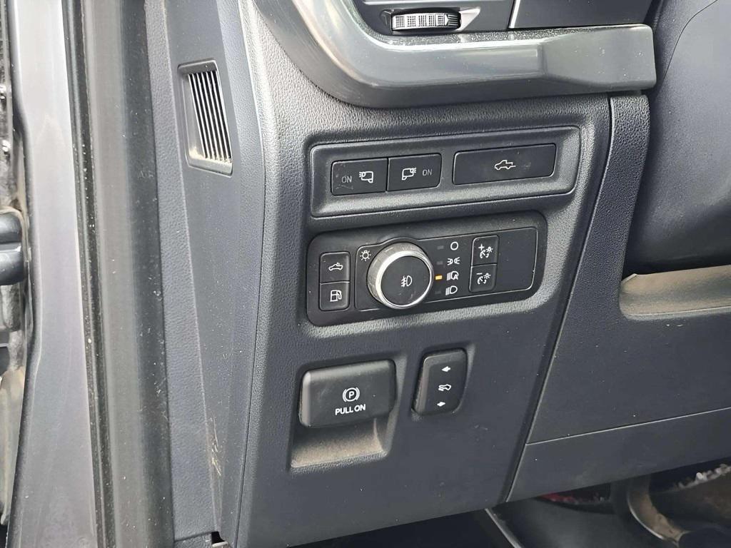 used 2021 Ford F-150 car, priced at $41,527