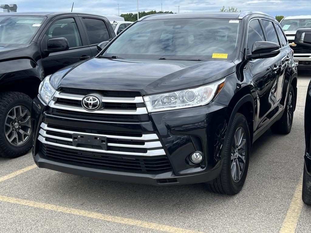 used 2019 Toyota Highlander car, priced at $32,995