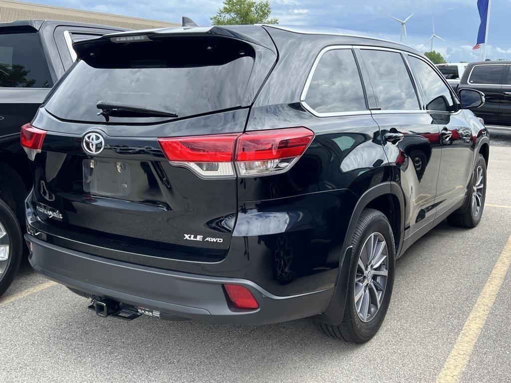 used 2019 Toyota Highlander car, priced at $32,995