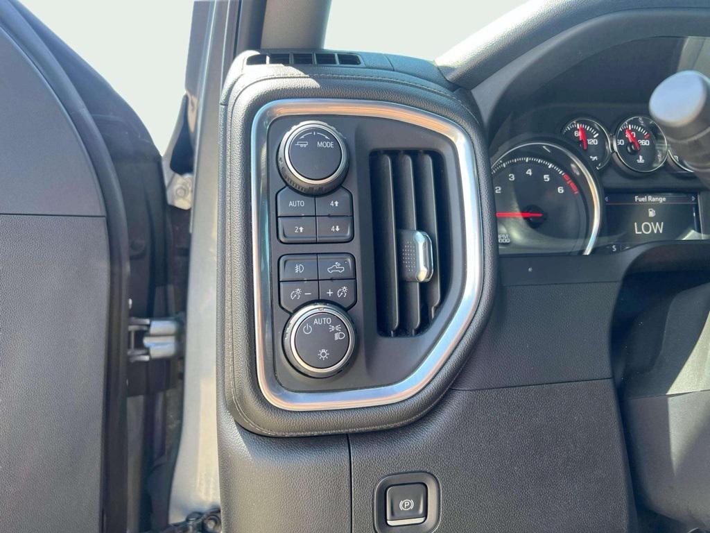 used 2021 Chevrolet Silverado 1500 car, priced at $38,696