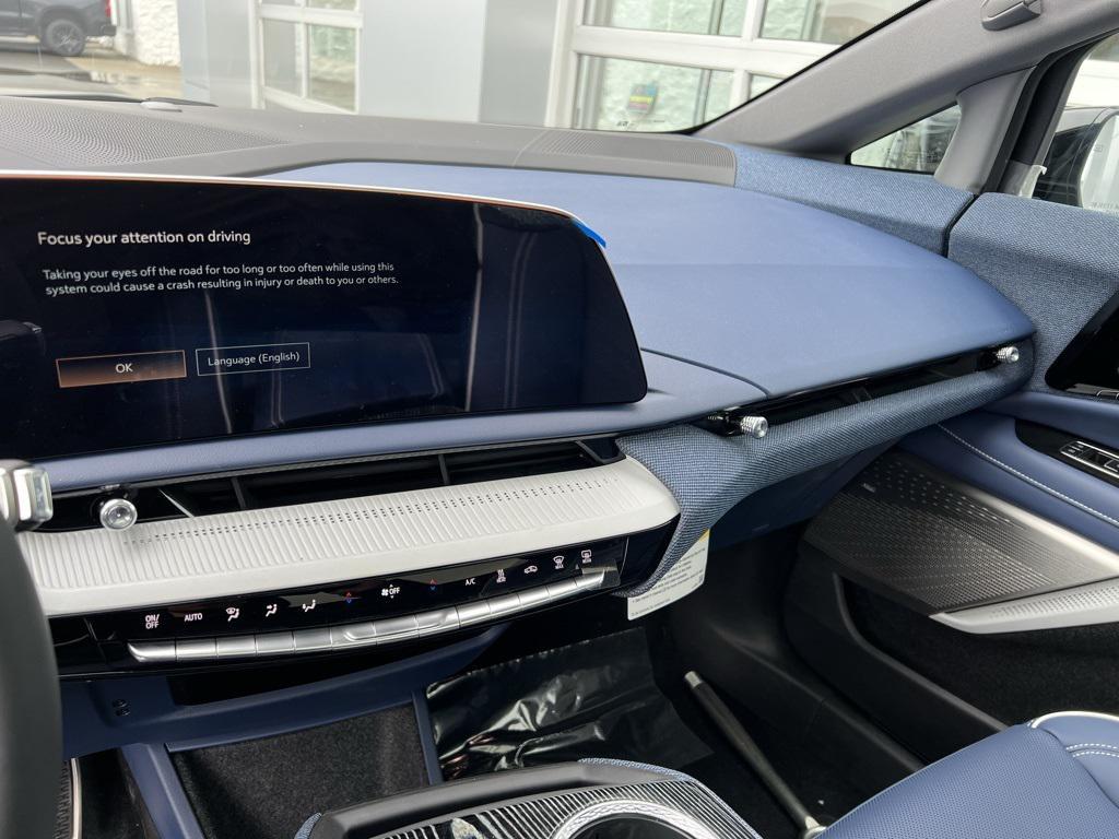 new 2025 Cadillac OPTIQ car, priced at $59,585