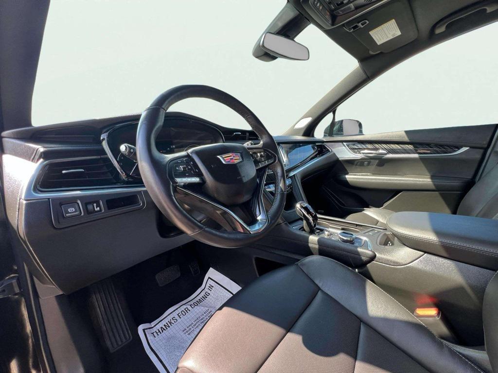 used 2024 Cadillac XT6 car, priced at $46,928
