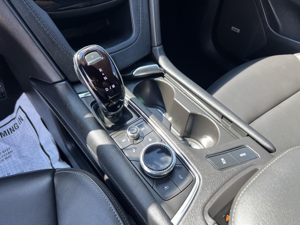 used 2024 Cadillac XT6 car, priced at $48,995