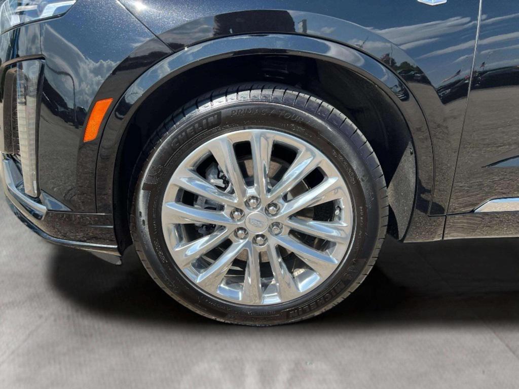 used 2024 Cadillac XT6 car, priced at $46,928