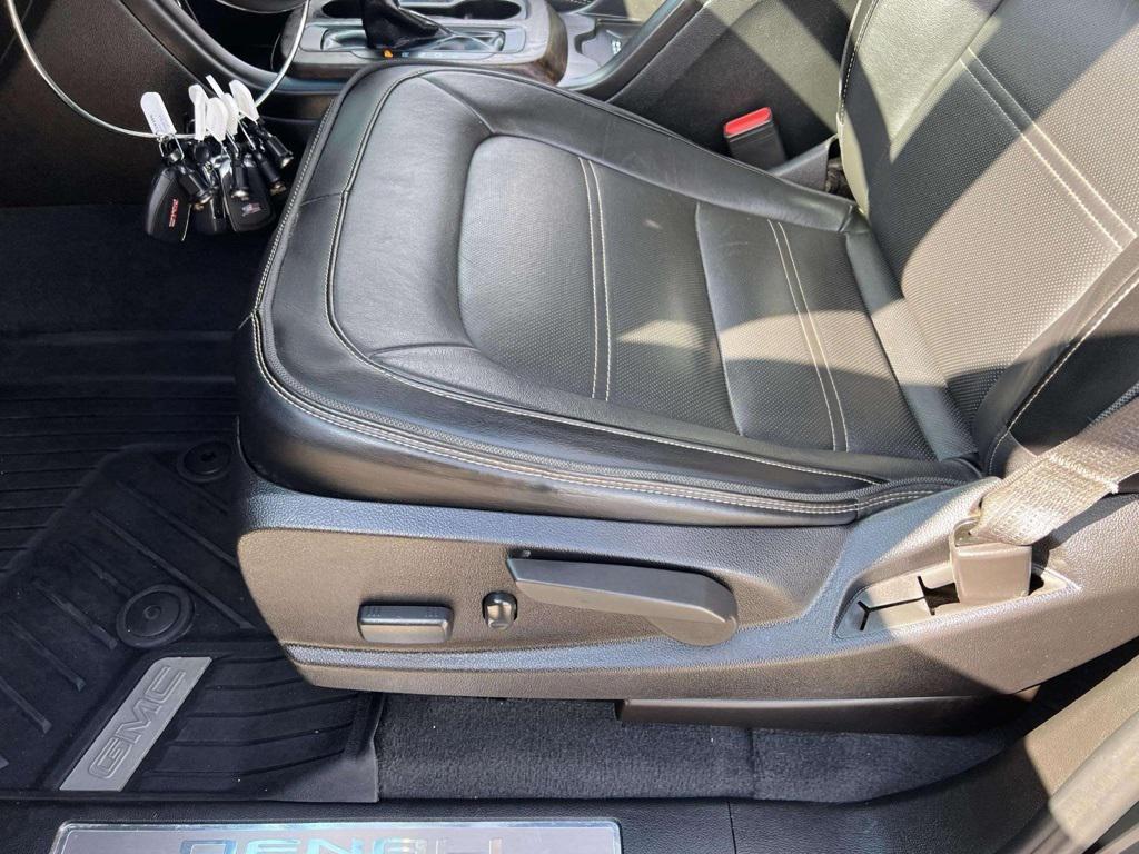 used 2021 GMC Canyon car, priced at $31,617