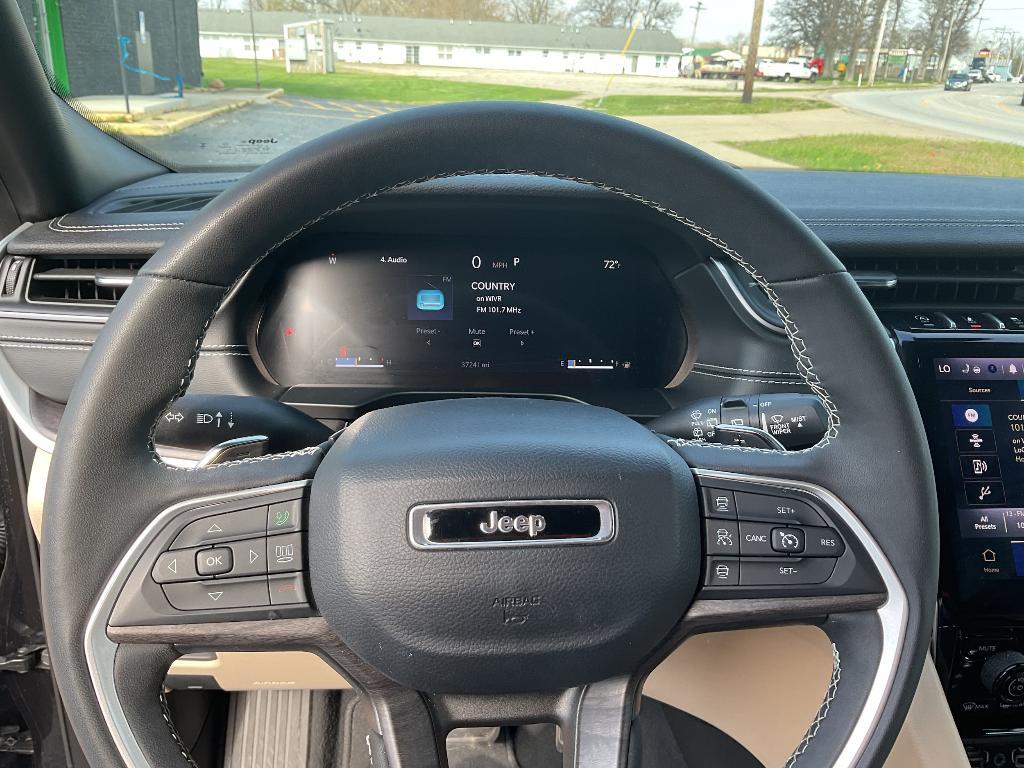 used 2023 Jeep Grand Cherokee car, priced at $32,750