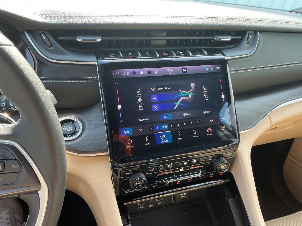 used 2023 Jeep Grand Cherokee car, priced at $32,750