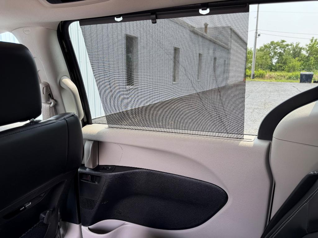 used 2023 Chrysler Pacifica car, priced at $27,825