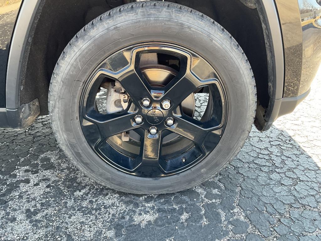 used 2019 Jeep Grand Cherokee car, priced at $25,995