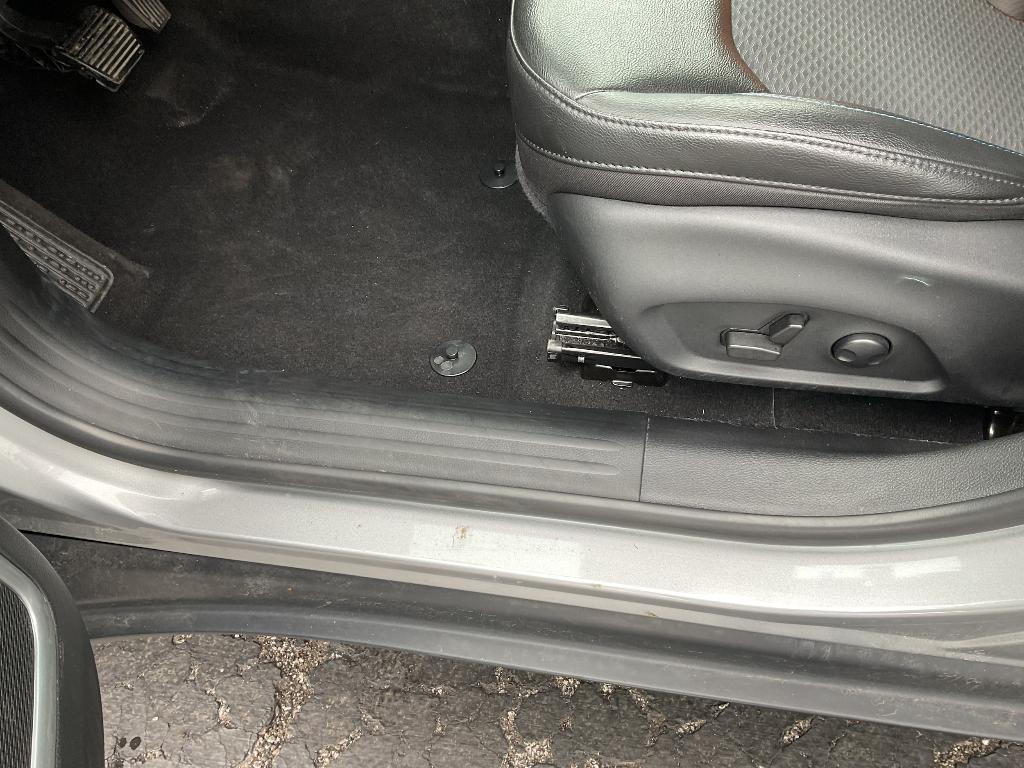 used 2022 Jeep Compass car, priced at $22,950