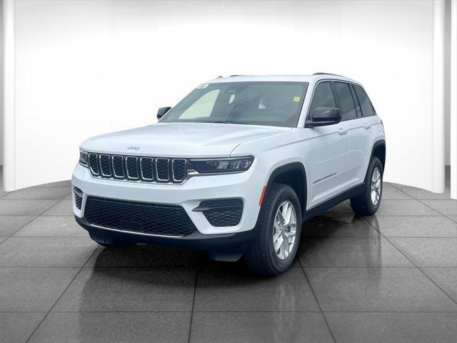 new 2024 Jeep Grand Cherokee car, priced at $36,527