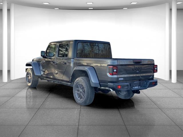 new 2025 Jeep Gladiator car, priced at $51,083