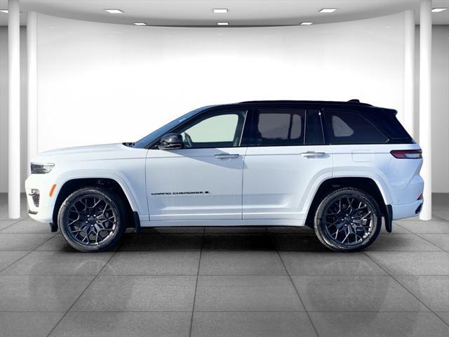 new 2025 Jeep Grand Cherokee car, priced at $67,890