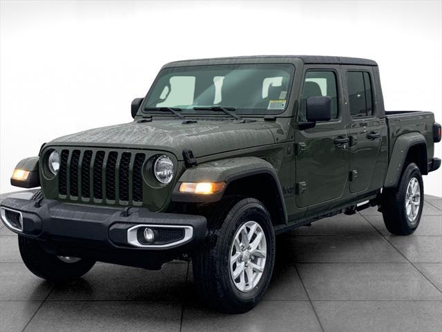 new 2023 Jeep Gladiator car, priced at $39,999