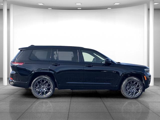 new 2025 Jeep Grand Cherokee L car, priced at $66,385