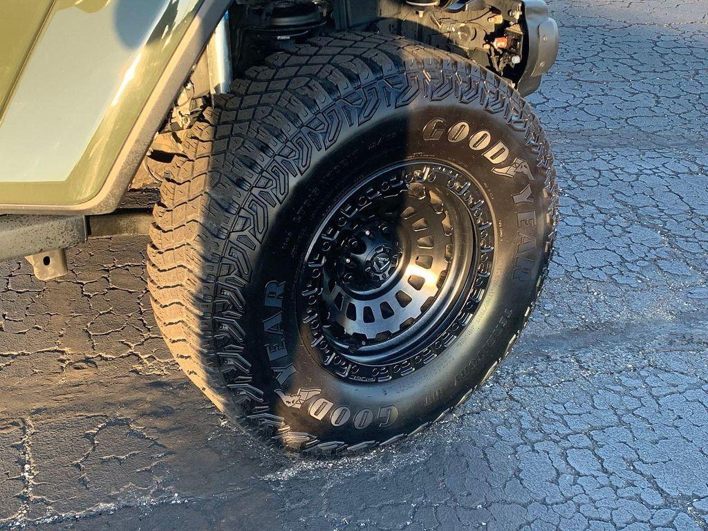 used 2023 Jeep Gladiator car, priced at $37,373