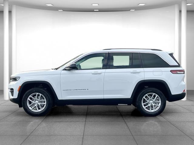 new 2024 Jeep Grand Cherokee car, priced at $39,691