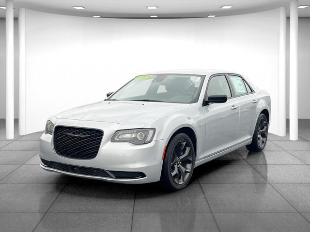 new 2023 Chrysler 300 car, priced at $29,998