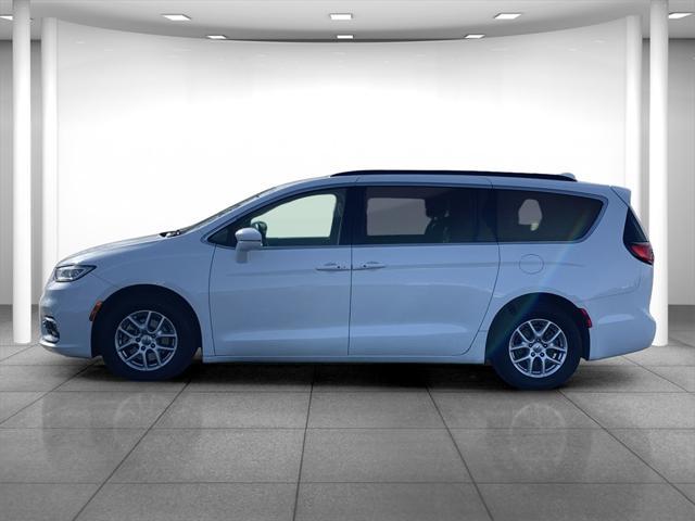 used 2022 Chrysler Pacifica car, priced at $21,985