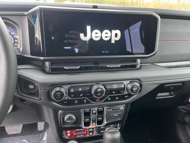 new 2024 Jeep Gladiator car, priced at $65,452