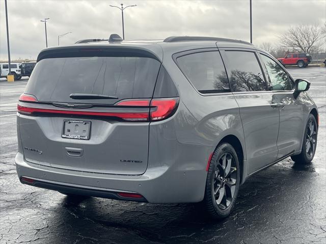 new 2025 Chrysler Pacifica car, priced at $48,217