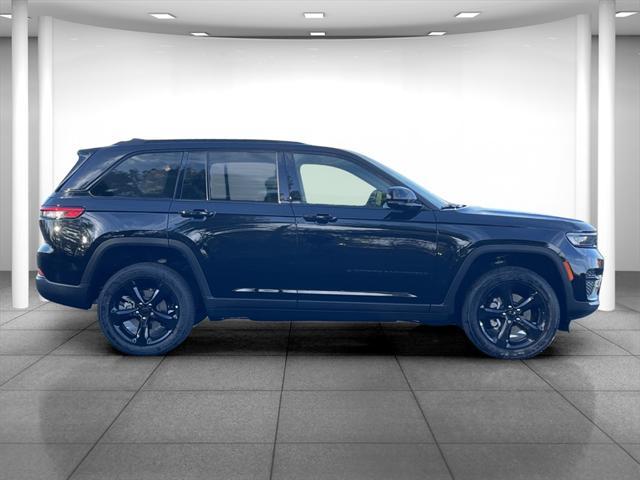 new 2025 Jeep Grand Cherokee car, priced at $46,261