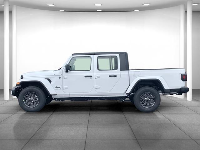 new 2024 Jeep Gladiator car, priced at $51,764