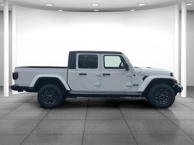 new 2024 Jeep Gladiator car, priced at $51,764