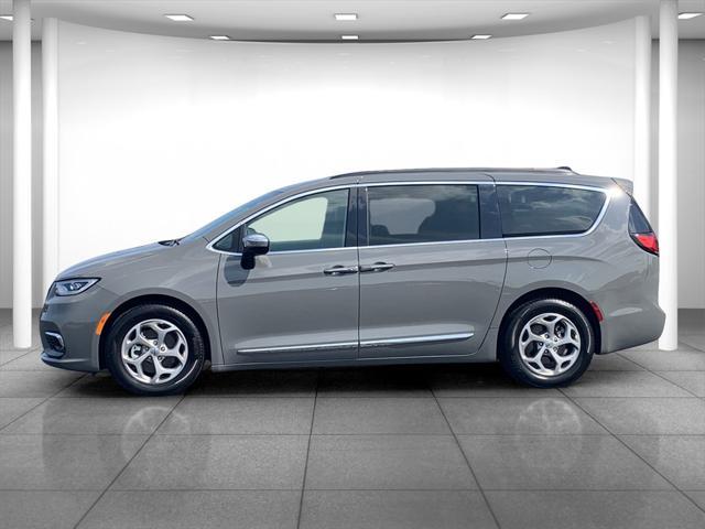 used 2023 Chrysler Pacifica car, priced at $34,985