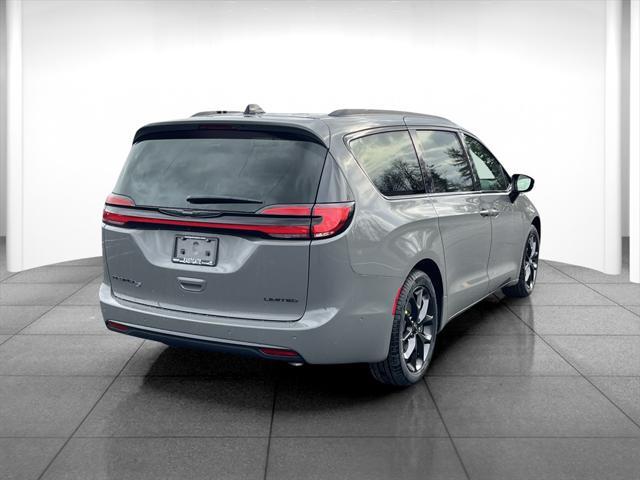 new 2025 Chrysler Pacifica car, priced at $46,717