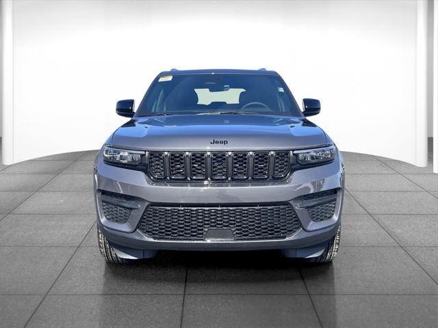 new 2025 Jeep Grand Cherokee car, priced at $42,384