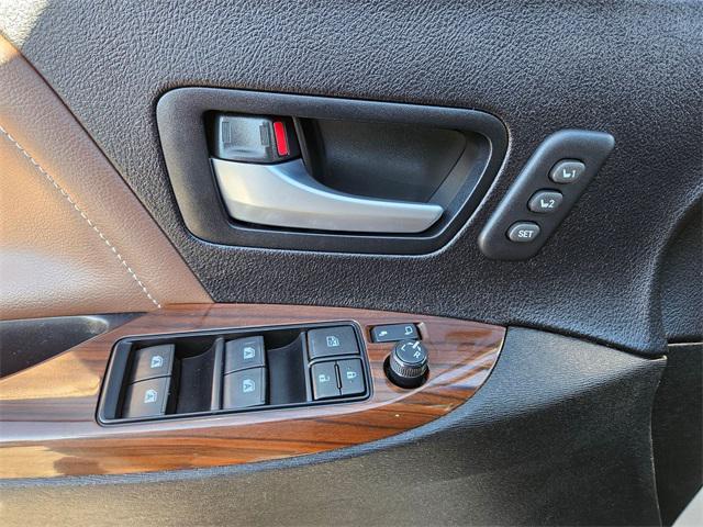 used 2015 Toyota Sienna car, priced at $12,550