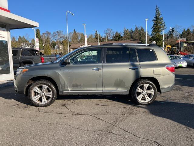 used 2011 Toyota Highlander car, priced at $15,996