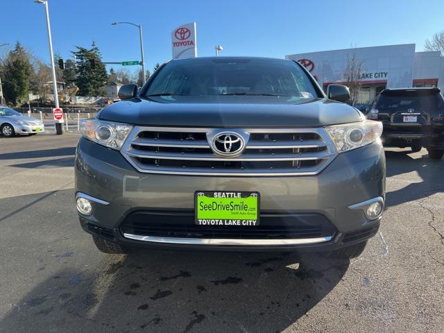 used 2011 Toyota Highlander car, priced at $15,996