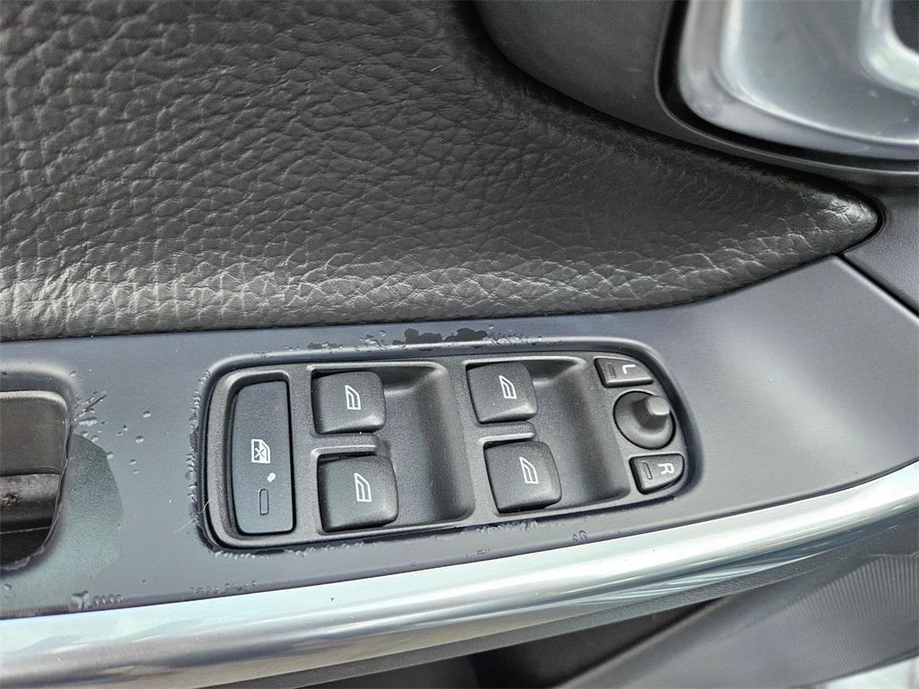 used 2013 Volvo S60 car, priced at $7,350