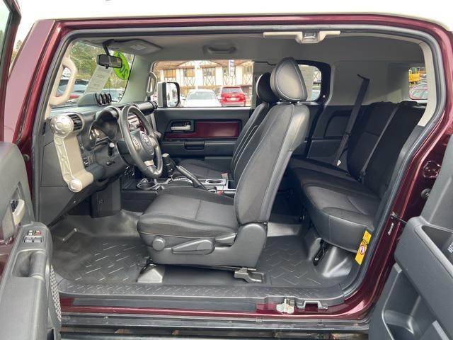 used 2007 Toyota FJ Cruiser car, priced at $22,841