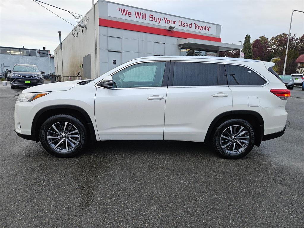 used 2018 Toyota Highlander car, priced at $24,554