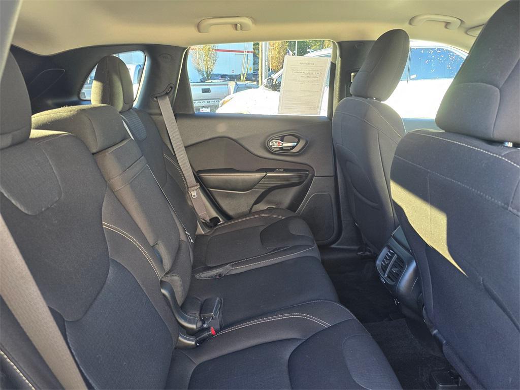 used 2016 Jeep Cherokee car, priced at $11,945