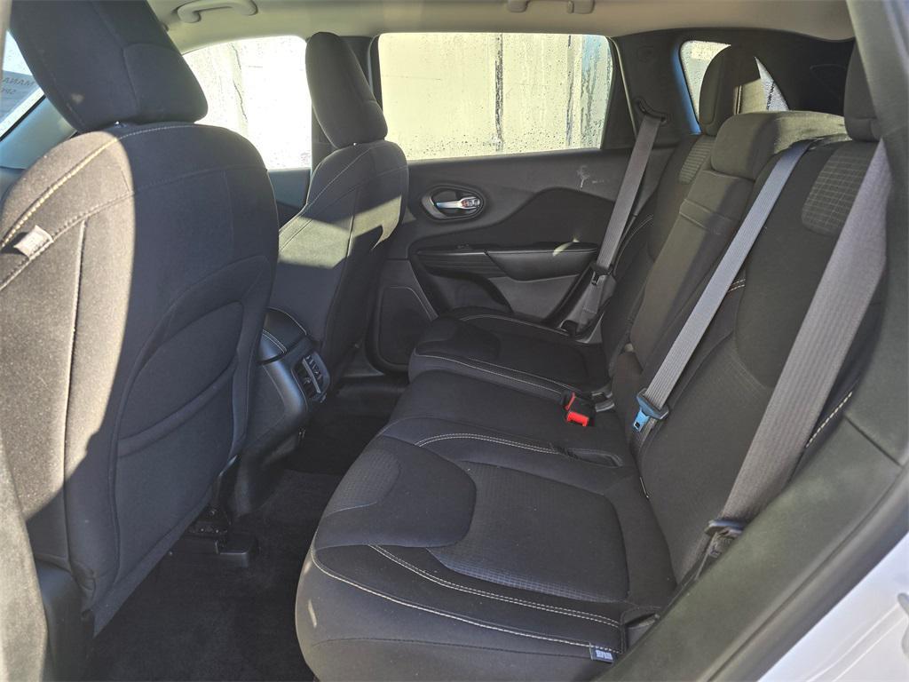 used 2016 Jeep Cherokee car, priced at $11,945