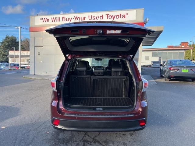 used 2015 Toyota Highlander car, priced at $24,650