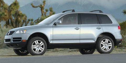 used 2005 Volkswagen Touareg car