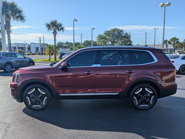 used 2023 Kia Telluride car, priced at $31,395
