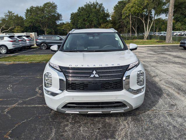 new 2024 Mitsubishi Outlander car, priced at $38,105