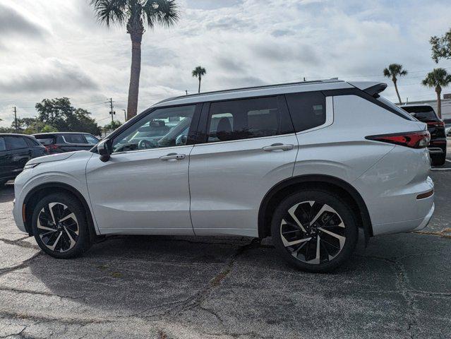 new 2024 Mitsubishi Outlander car, priced at $38,105