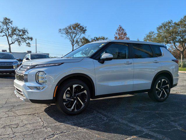 new 2024 Mitsubishi Outlander car, priced at $34,585