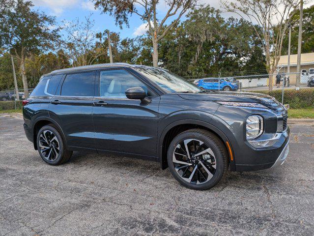 new 2024 Mitsubishi Outlander car, priced at $39,945